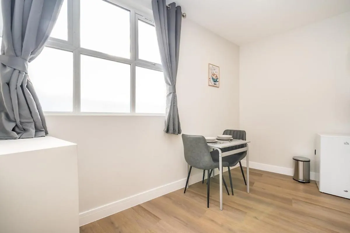 Apartment East16 Studio Flat London